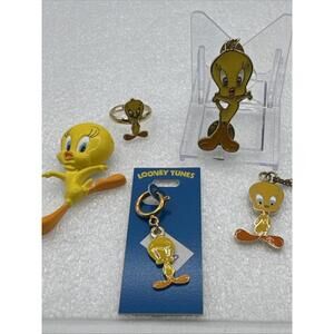 Vintage Lot Tweety Bird 5 Piece Enamel Jewelry Looney Tunes WB Ring, Pins, Charm
